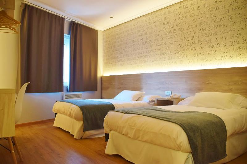 Hospedium Hotel La Marina Costa Da Morte Cee Ngoại thất bức ảnh