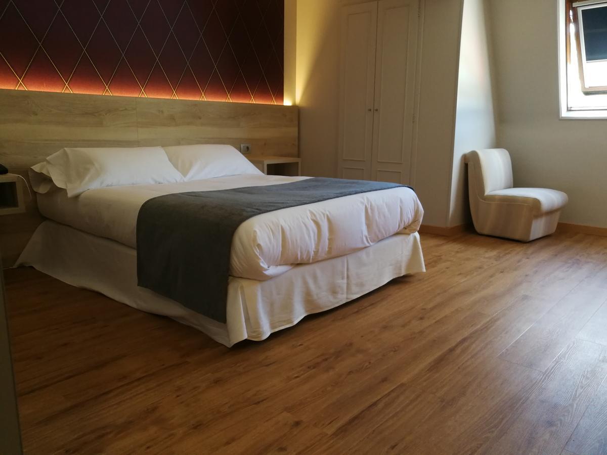 Hospedium Hotel La Marina Costa Da Morte Cee Ngoại thất bức ảnh