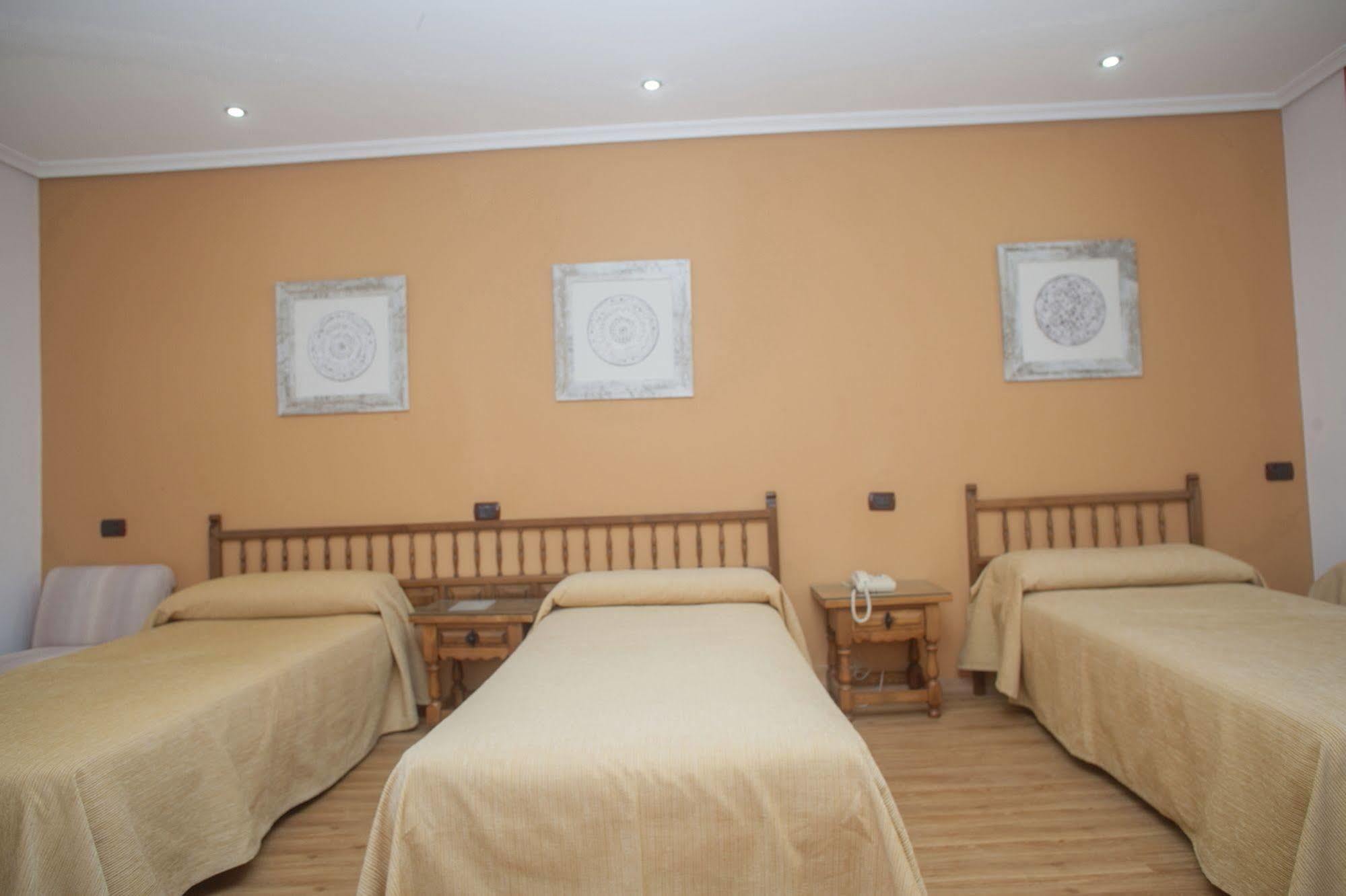 Hospedium Hotel La Marina Costa Da Morte Cee Ngoại thất bức ảnh