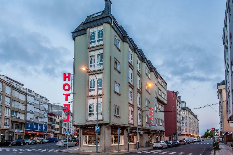 Hospedium Hotel La Marina Costa Da Morte Cee Ngoại thất bức ảnh